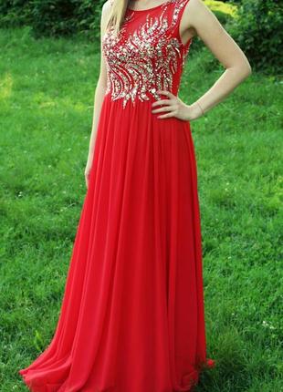 Сукня вечірня