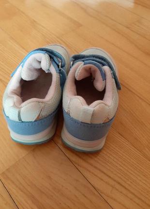 Oshkosh,лёгкие и удобные кроссовки на ребёнка в 23 размере3 фото