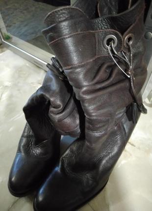 Брендовые женские кожаные сапоги3 фото