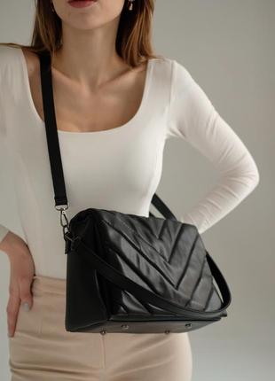 Чорна стильна сумка сара3 фото