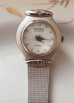 Стильные женские кварцевые часы rado на металлическом браслете6 фото