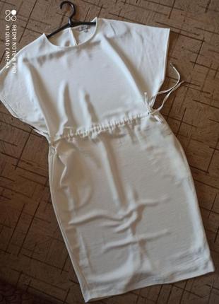 Красивое платье фирмы next.