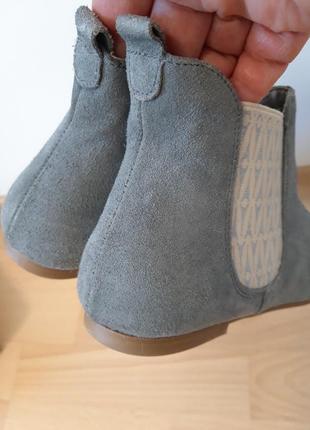 Брендовые замшевые серые ботинки ,полуботинки, челси. ippon vintage, франция.6 фото