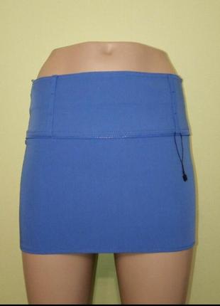 Жіноча спідниця коротка
юбка женская короткая синяя под 3 пояса. мини спидниця
размер 38