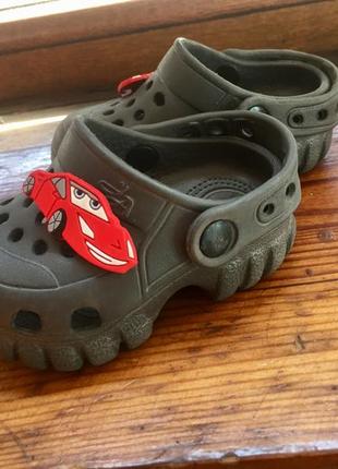 Дитячі тапочки crocs