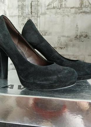 Черные замшевые туфли , очень удобные и устойчивые1 фото