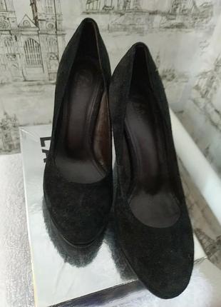 Черные замшевые туфли , очень удобные и устойчивые2 фото