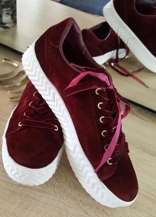 Мега крутые  женский бархатные кроссовки/туфли "springfield shoes "41 разм
