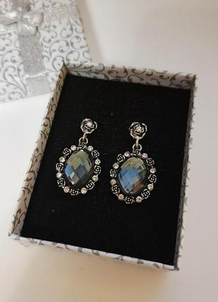 Стильні сережки вінтаж