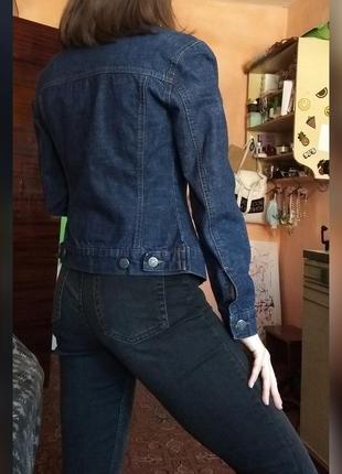 Синя приталена джинсова куртка джинсовці dnm4 фото