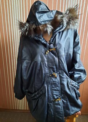 Шкіряна куртка італія