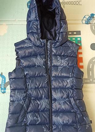 Безрукавка от benetton