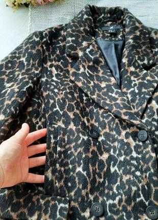 Двубортное пальто с анималистичным принтом леопардовое пальто в анімалістичний принт2 фото