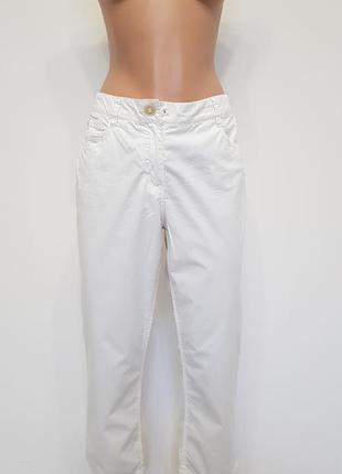 Летние белые брюки укороченные