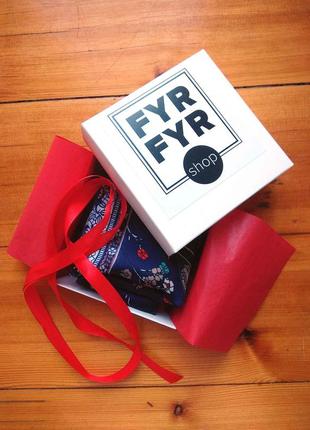 Коробка для подарка 12х12х3см fyrfyr с бумагой и лентой3 фото