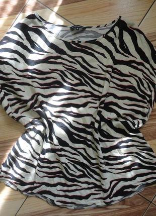 Вискозная блузочка з принтом зебра
