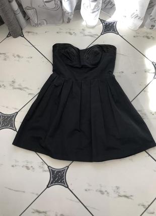 Чёрное платье бюстье