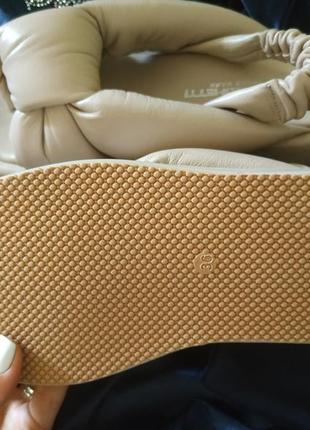 Невероятно шикарные, мягкие кожаные босоножки, размер 36, люкс качество, стамбул.