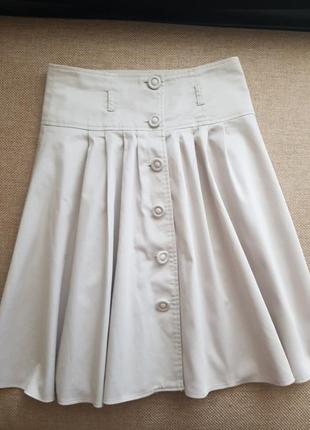 Спідниця з гудзиками спереду