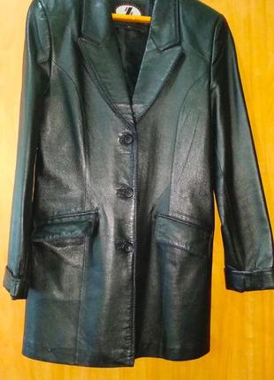 Кожаный женский пиджак удлиненный1 фото