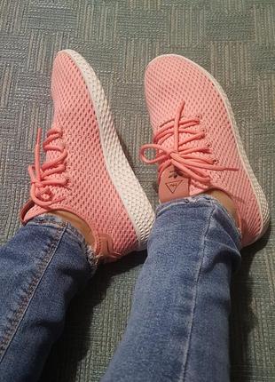 Розовые летние теннисные кроссовки сетка оригинал adidas  pharrell williams слипоны4 фото