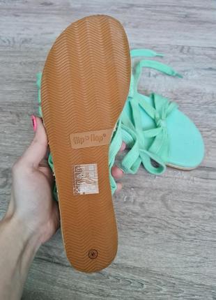 Босоніжки на танкетці flip flop босоножки мятные3 фото