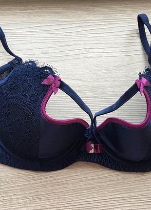 Секси бюстгальтер