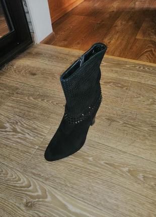 Замшевые сапоги