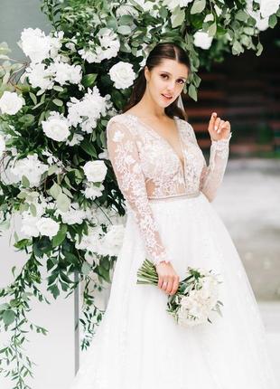 Весільна сукня