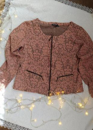 Кофта в стилі "бомбер" з рельєфним візерунком be ware