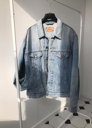 Джинсова куртка levis 70550 04