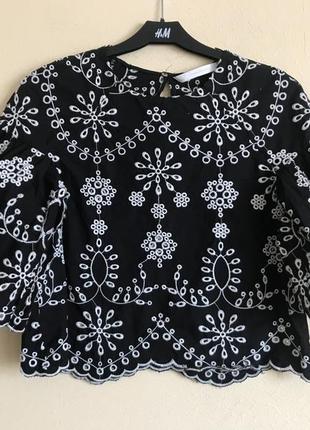 Zara вышитая укороченная блуза с пышными рукавами4 фото