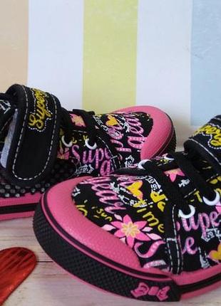 Кеди для дівчаток 31,34 рры