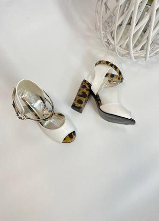 Шкіряні босоніжки шкіряні босоніжки3 фото