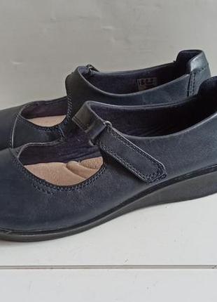 Кожаные туфли clarks р.39,54 фото