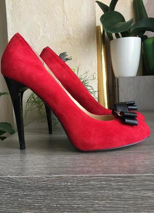 Туфли  замшевые , 39,5 размер