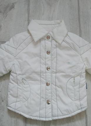 Стильна актуальна біла міжсезонна куртка для немовлят