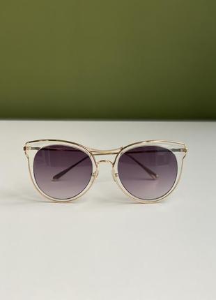Модні сонцезахисні окуляри2 фото