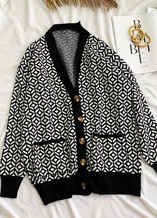 Красивий кардиган!