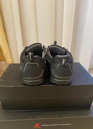 Кроссовки 3