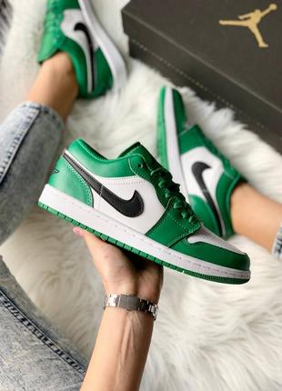 Женские стильные весенние кроссовки nike air jordan low 'pine green'2 фото