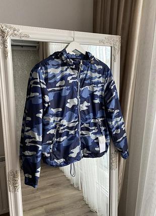 Новая спортивная ветровка размер s и м