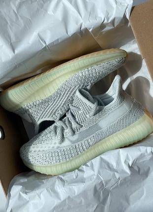 Женские стильные весенние кроссовки adidas yeezy boost 350 v2 reflective 'yeshaya'3 фото