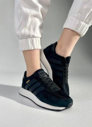 Кросівки жіночі adidas адідас iniki