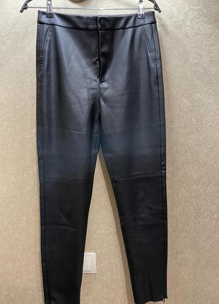 Брюки zara из кожзама