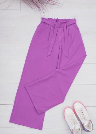 Стильные фиолетовые лиловые штаны брюки широкие модные хит кюлоты