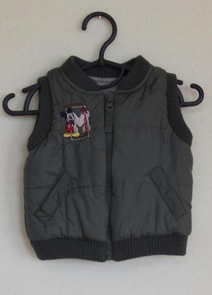 Жилетка детская на  0-3 месяца