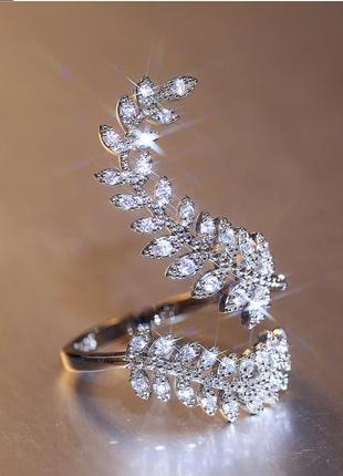Шикарное кольцо ветка с цирконами и напыление серебра 925 пробы