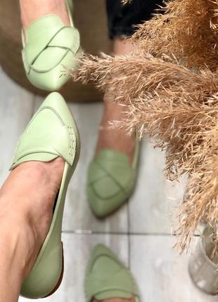 Туфли балетки с острым носком из натуральной кожи оливка5 фото