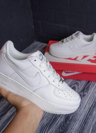 Кроссовки мужские nike